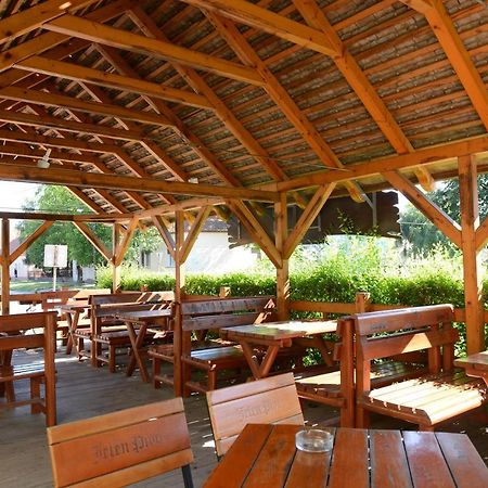 Zlatni Klas Zrenjanin Exterior foto