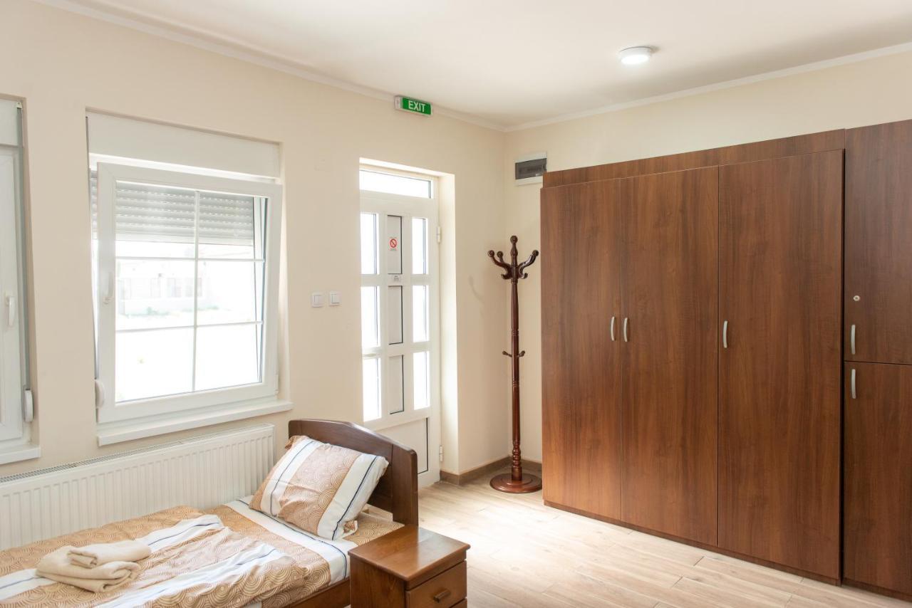 Zlatni Klas Zrenjanin Exterior foto